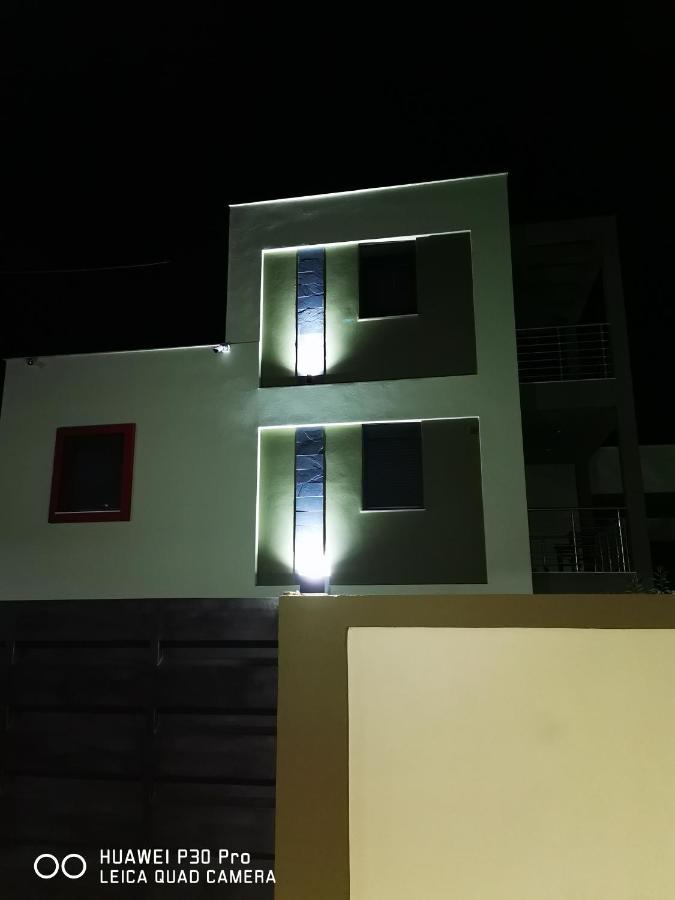 Pall'S Minimal Apartment Nea Peramos  Ngoại thất bức ảnh