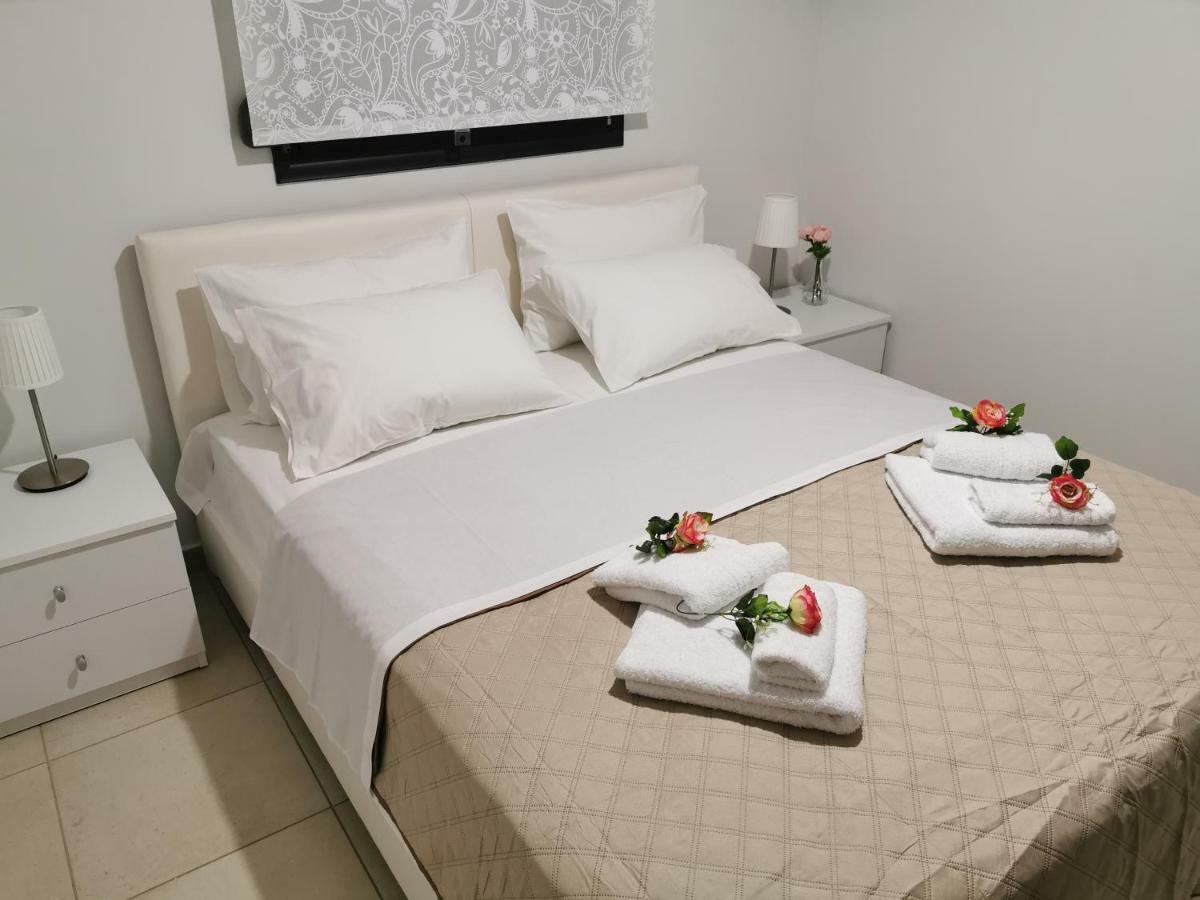 Pall'S Minimal Apartment Nea Peramos  Ngoại thất bức ảnh