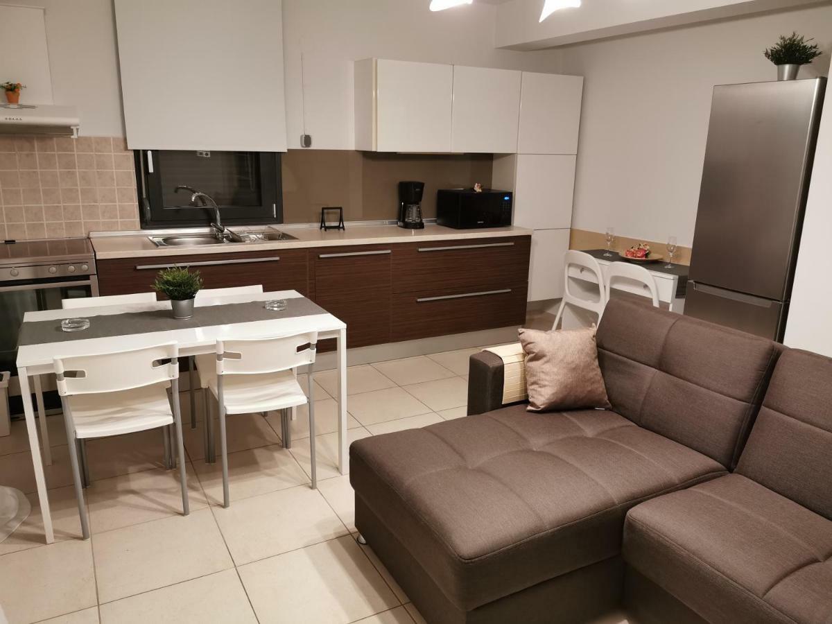 Pall'S Minimal Apartment Nea Peramos  Ngoại thất bức ảnh